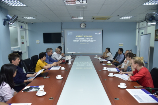 Meeting between Goodd889 cá cược trực tuyến and Heriot-Watt University, United Kingdom, on the cooperation plan