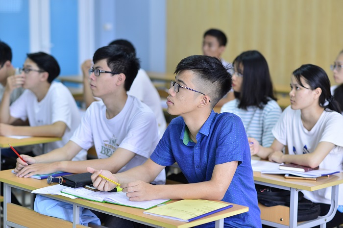 Goodd889 cá cược trực tuyến tiếng anh mùa hè
