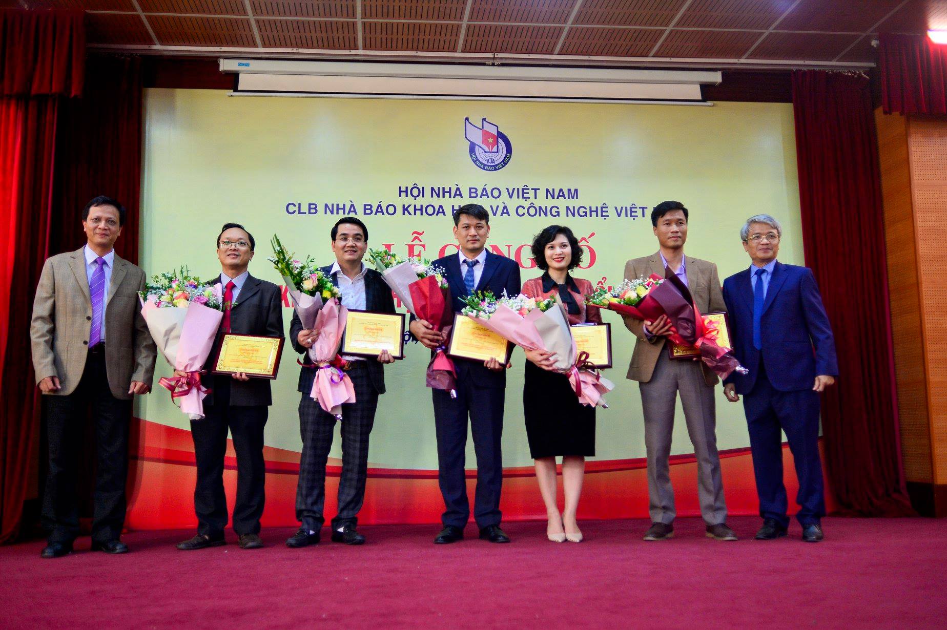 10 sự kiện nổi bật 1