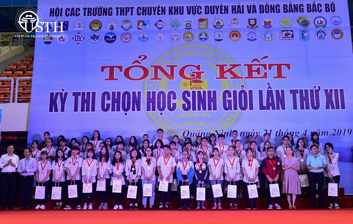 Goodd889 cá cược trực tuyến trao giải học sinh giỏi duyên hải