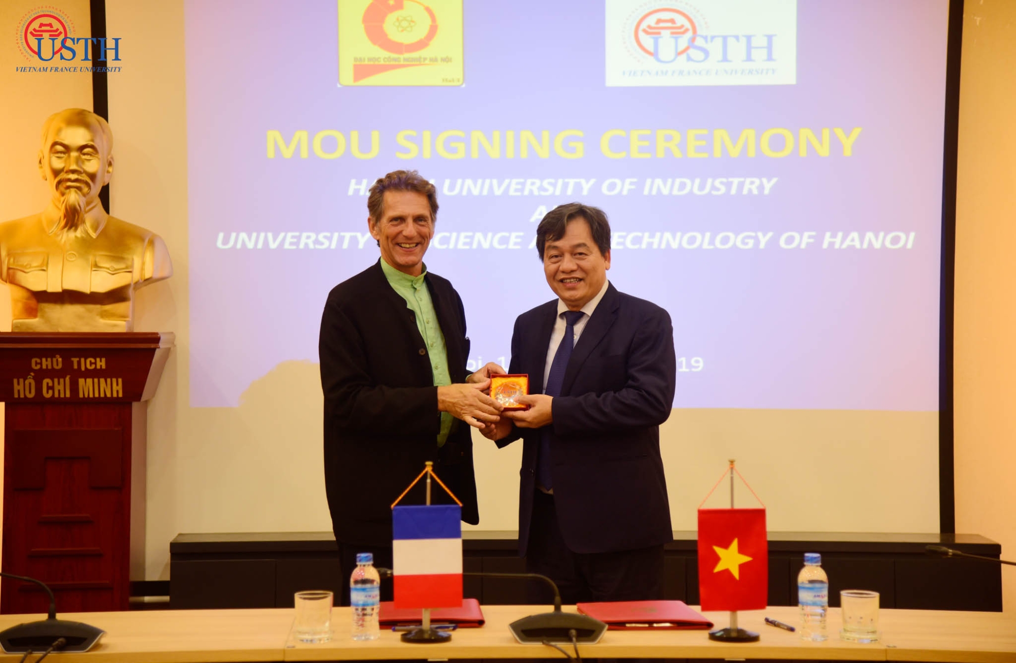 usth ky ket mou voi dai hoc cong nghiep ha noi 5