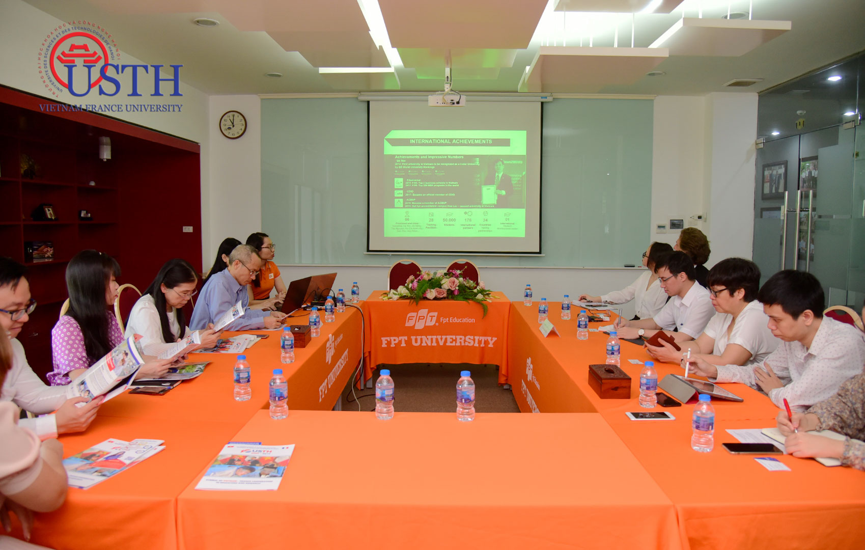 usth ky thoa thuan hop tac voi truong dai hoc fpt 1