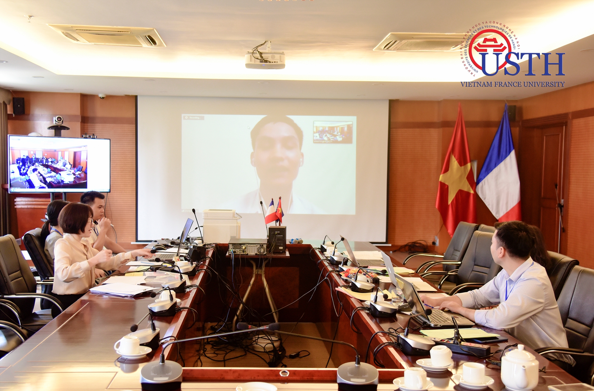 usth to chuc phong van tuyen sinh dot 2 nam 2020 5