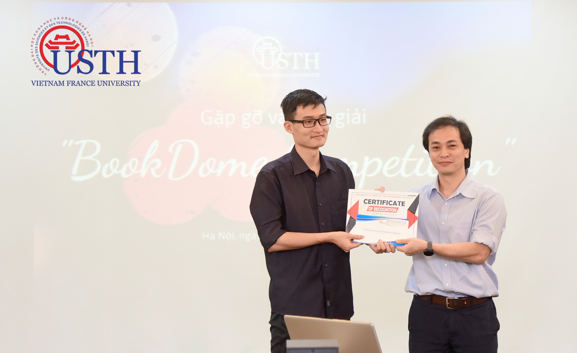 usth trao giai bookdome competition 8