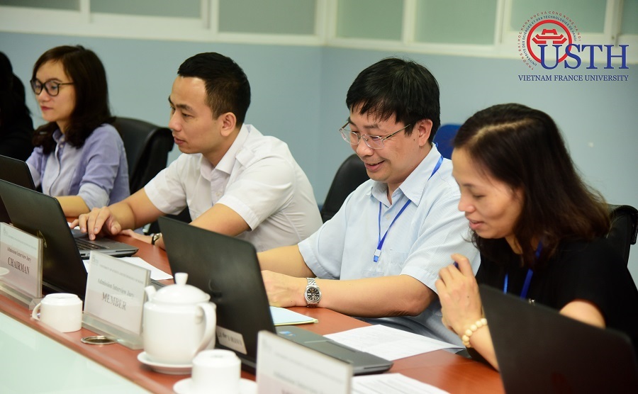 phong-van-tuyen-sinh-dot-5-nam-2020