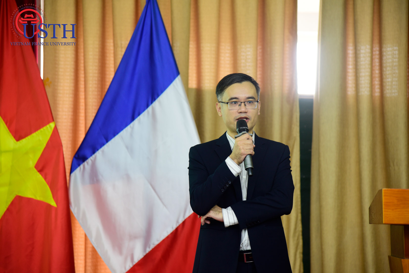 tuan le dinh huong 2020 5