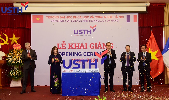 usth khai giang nam học 2020 2021 6