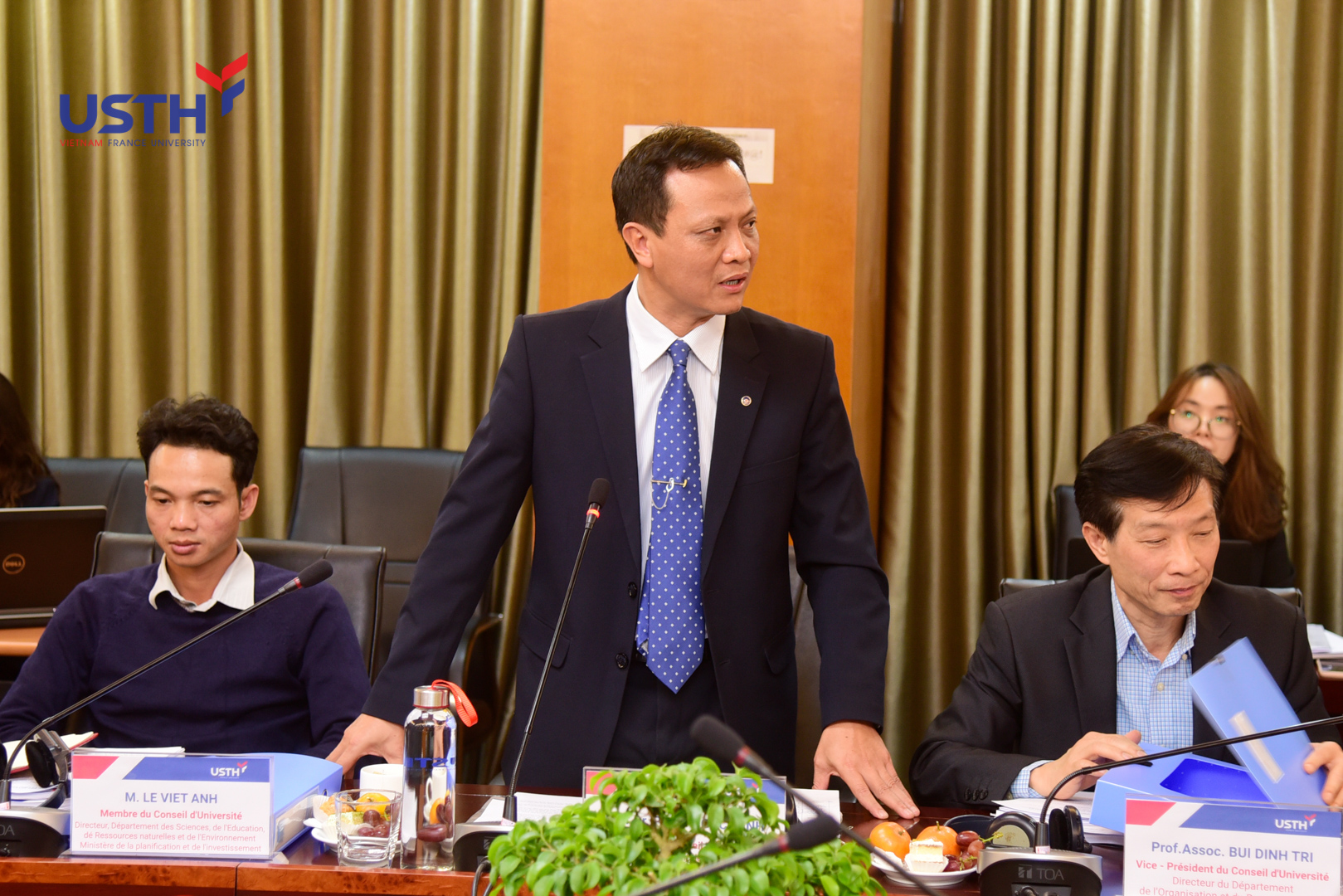 usth-to-chuc-thanh-cong-ky-hop-hoi-dong-truong-lan-thu-vi