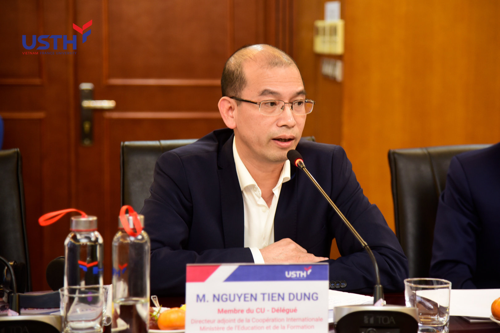 Hoi dong truong Goodd889 cá cược trực tuyến VI