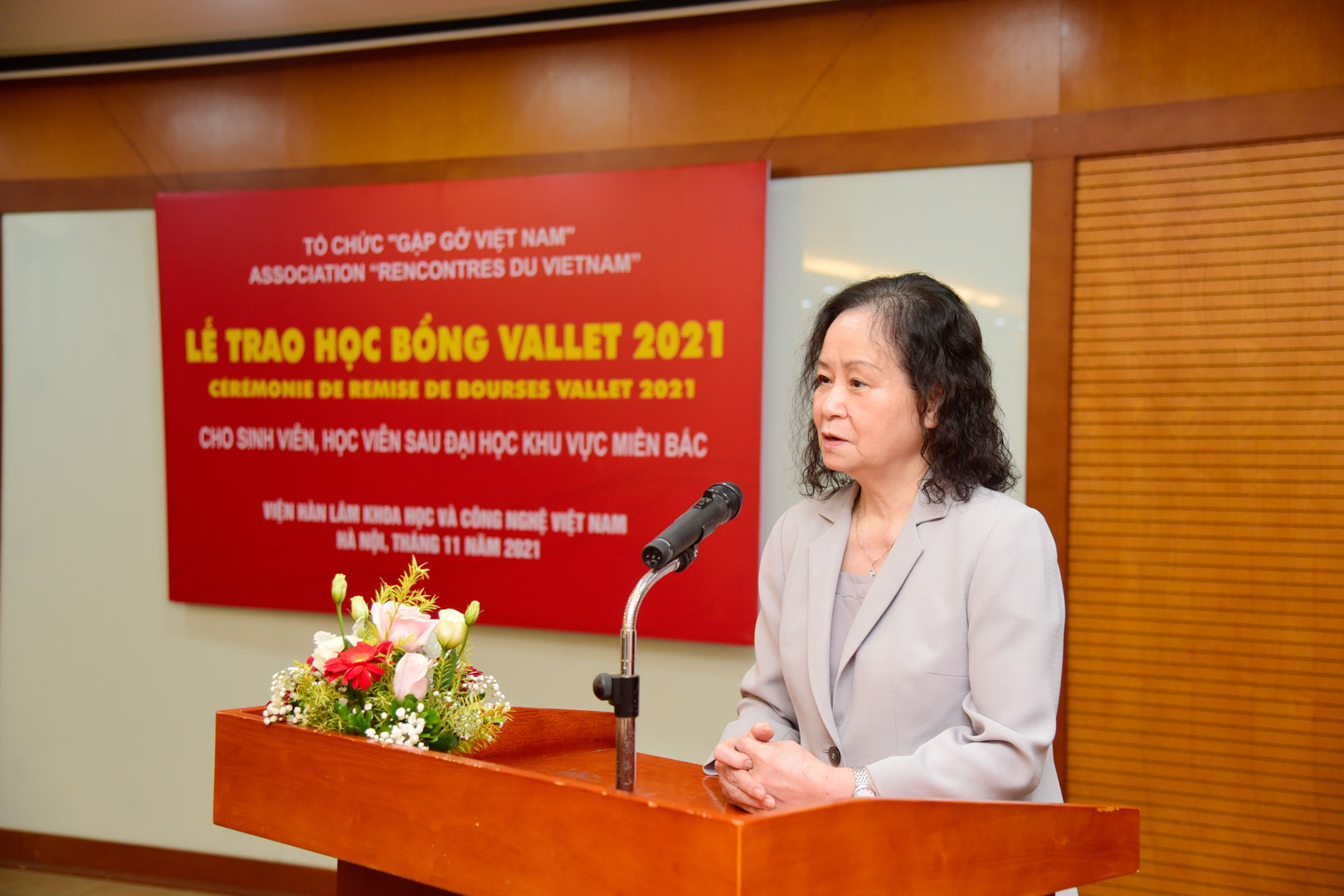 TS. Nguyễn Thị Bích Hà, đại diện 126Good88 game giải trí đỉnh cao xét duyệt học bổng Odon Vallet khu vực phía Bắc