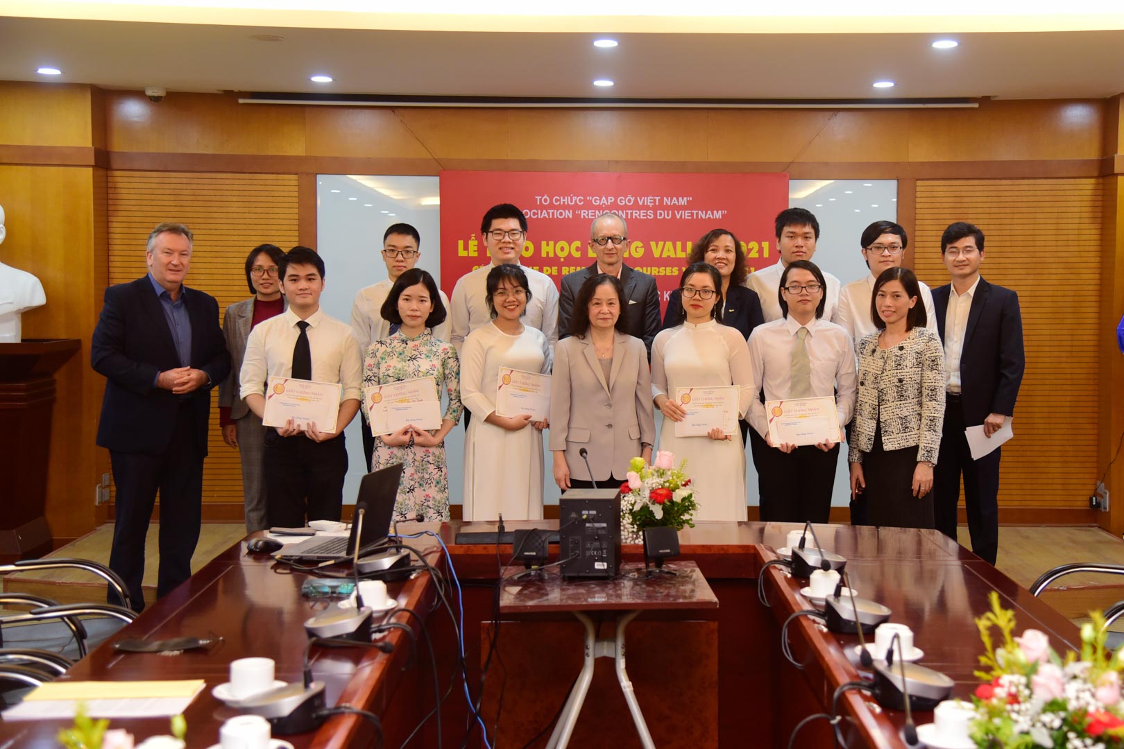10 Good8885 hiện đang mở, 73Good88 đăng ký tài khoản thạc sĩ được nhận học bổng Odon Vallet năm 2021
