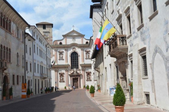 Học bổng trao đổi tín chỉ Erasmus+ tại trường đại học Trento, kỳ mùa xuân năm học 2022-2023 Học bổng trao đổi tín chỉ Erasmus+ tại trường đại học Trento, kỳ mùa xuân năm học 2022-2023