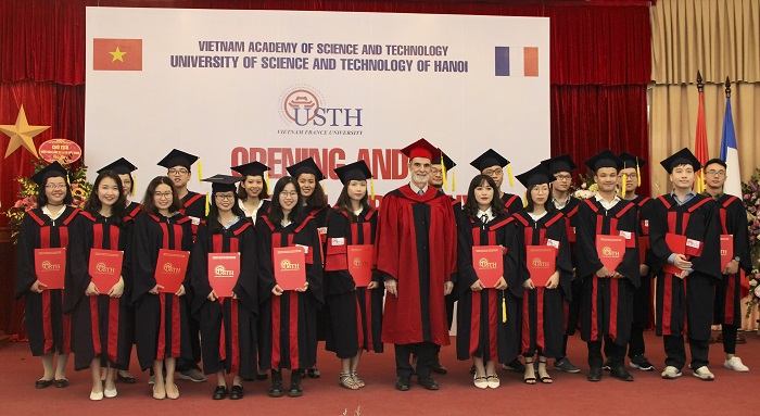 Lễ tốt nghiệp Goodd889 cá cược trực tuyến 2018