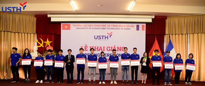 usth khai giang nam học 2020 2021 8